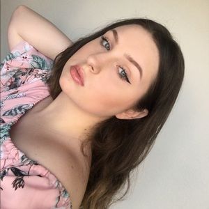 Meet your Posher, Annika